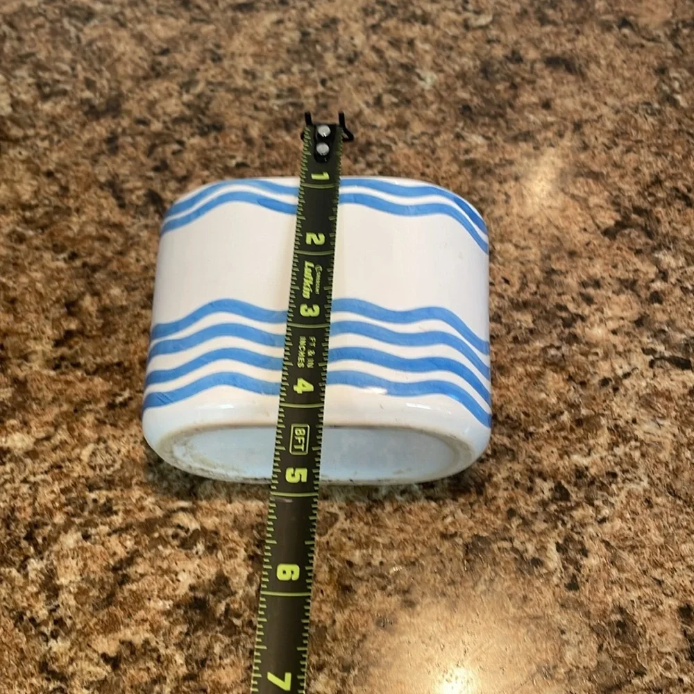 Seashell Ceramic Toothbrush Holder‎